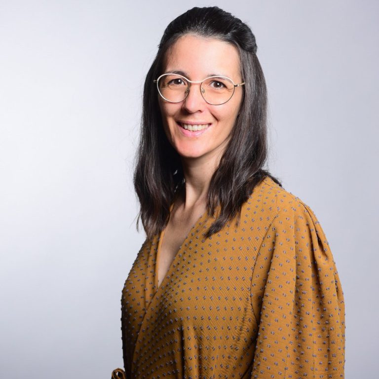 Portraitbild der Beraterin Esther Stahl 